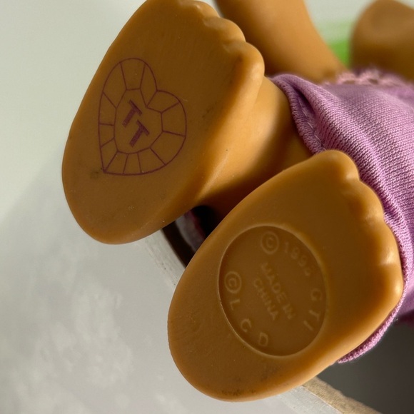 Vintage 1990s Treasure Troll Doll with Green Hair - Picture 4 of 6